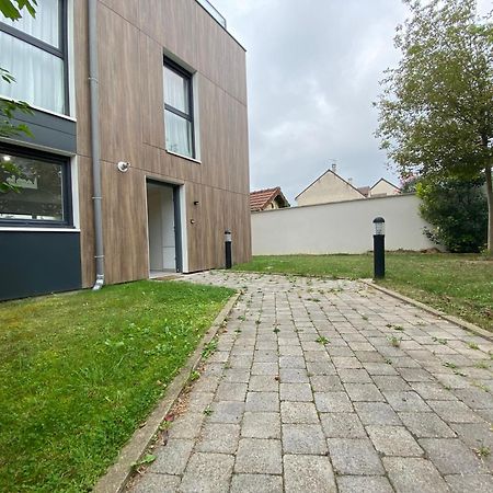 Duplex Neuf 90 M2 - 3 Chambres, Avec Jardin A 사르투르빌 외부 사진