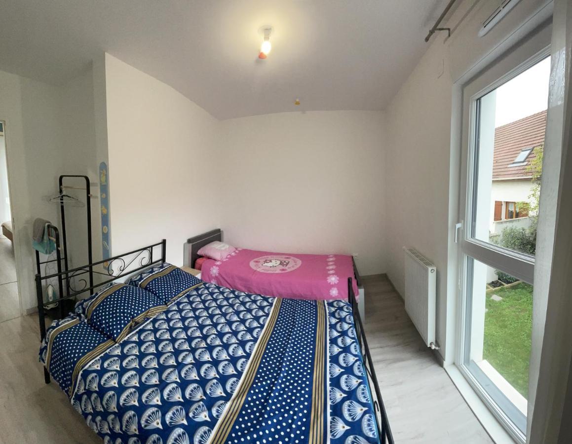 Duplex Neuf 90 M2 - 3 Chambres, Avec Jardin A 사르투르빌 외부 사진