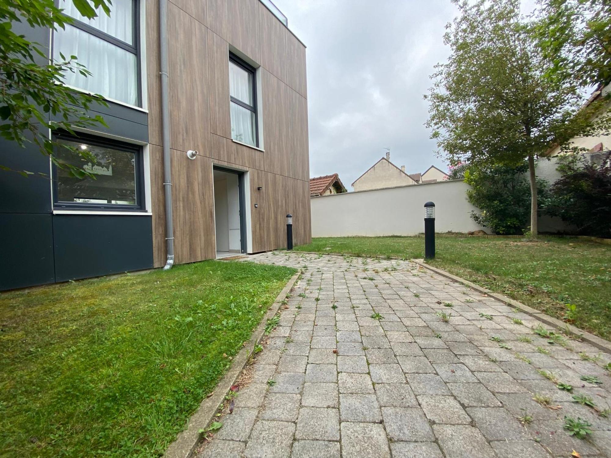 Duplex Neuf 90 M2 - 3 Chambres, Avec Jardin A 사르투르빌 외부 사진